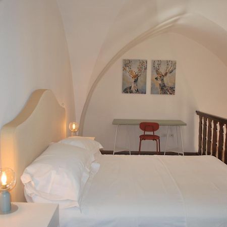 Palazzo Della Contessa - Suites & Breakfast Lecce Exterior photo